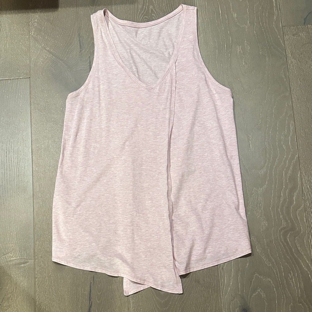 Lululemon Athletica Soft Pink sleeveless women’s tank